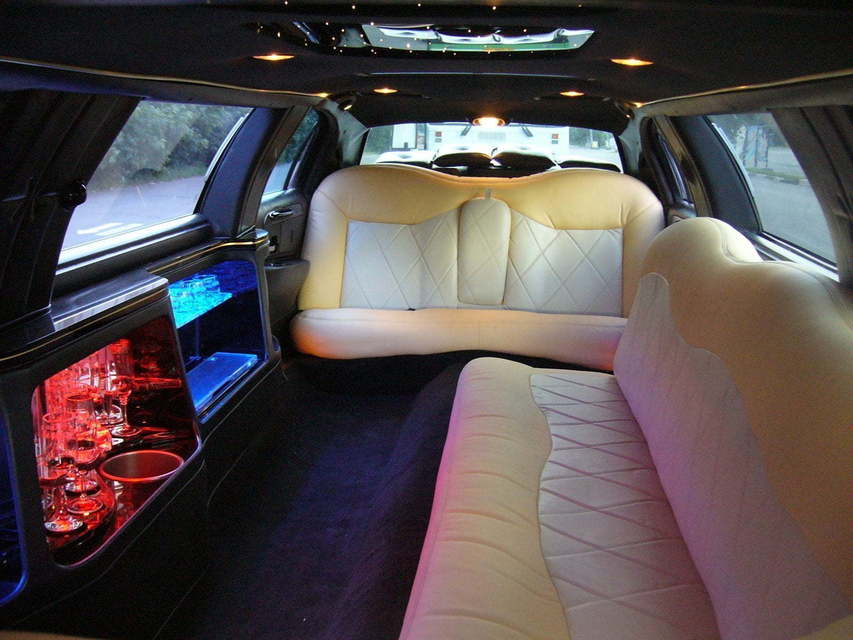 Лимузин Excalibur Phantom до 11 чел. от ЛимоФаворит 2