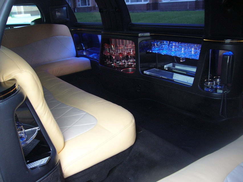 Лимузин Excalibur Phantom до 11 чел. от ЛимоФаворит 3