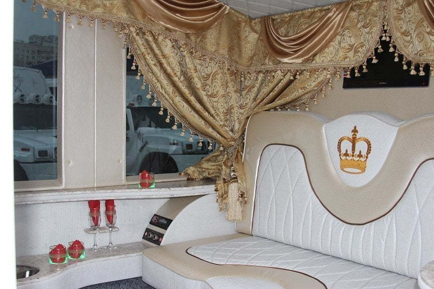 Лимузин карета Роллс-Ройс до 7 чел. от ЛимоФаворит 2