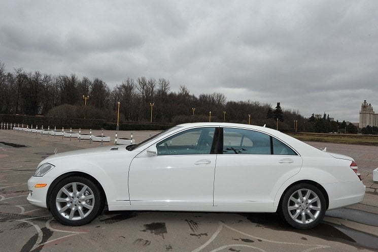 Белый Мерседес S 221 до 4 чел. от ЛимоФаворит 3