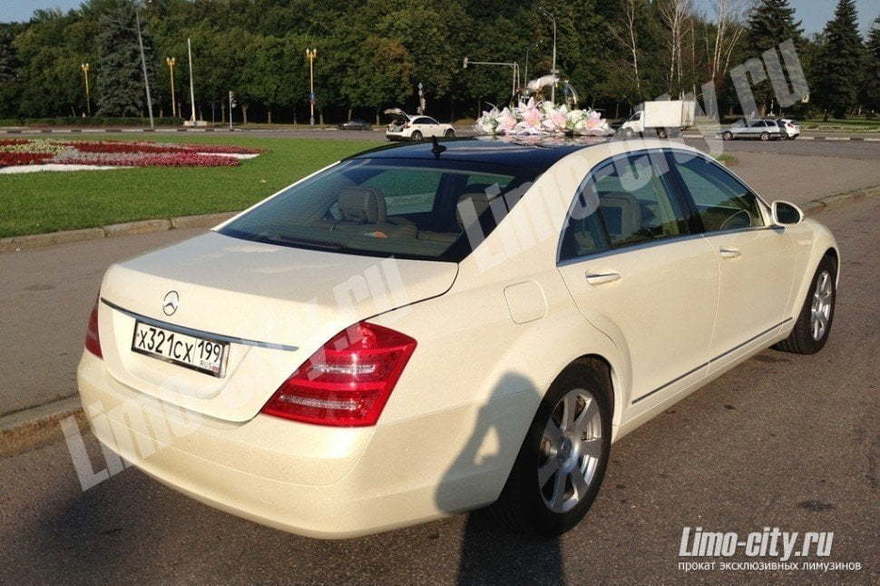 Мерседес 221 Лонг до 4 чел., 2010 г. от Limo City 4