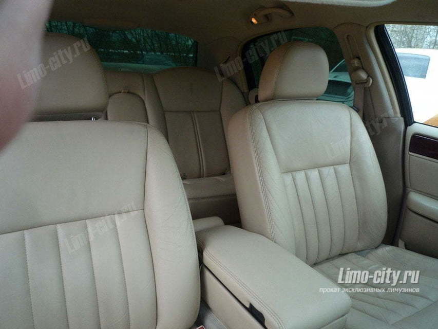 Линкольн Таун кар Эксклюзив до 4 чел., 2013 г. от Limo City 3