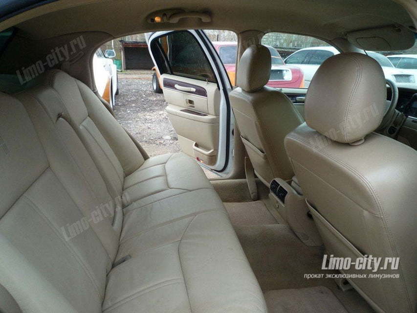 Линкольн Таун кар Эксклюзив до 4 чел., 2013 г. от Limo City 4