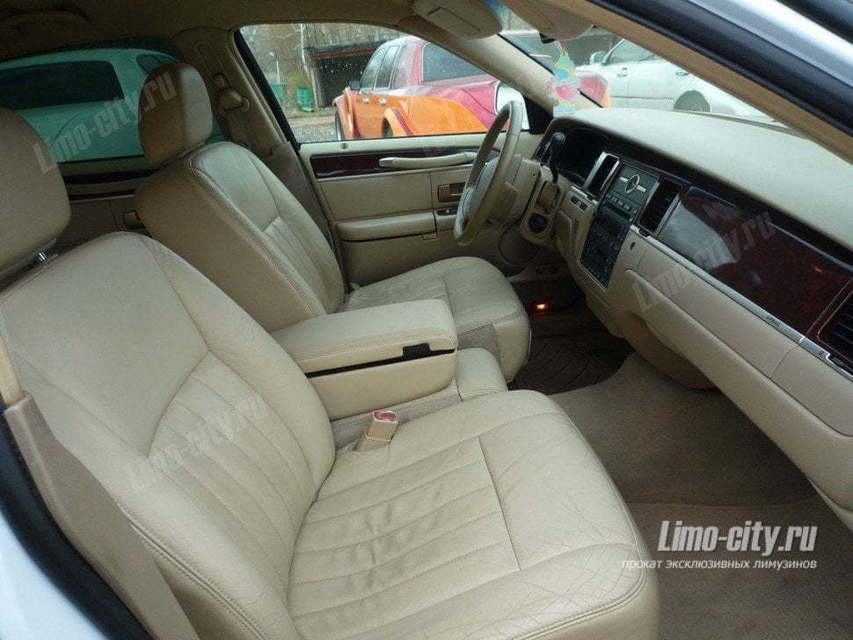 Линкольн Таун кар Эксклюзив до 4 чел., 2013 г. от Limo City 6