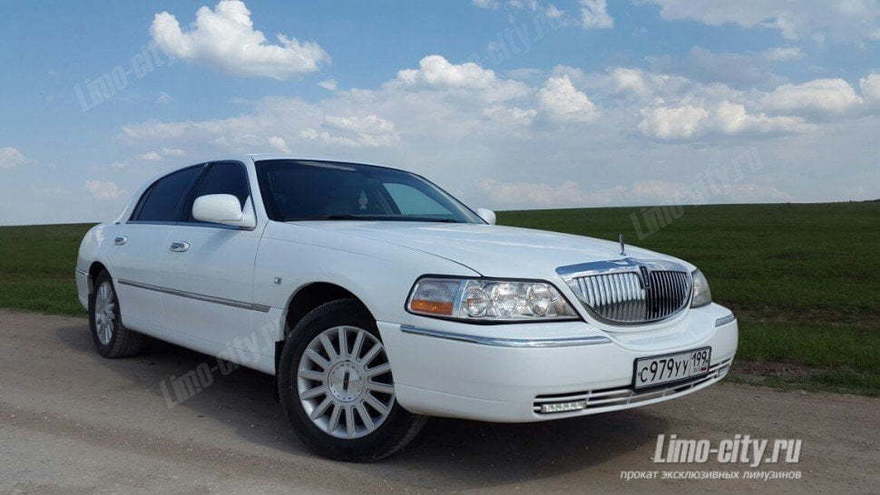 Линкольн Таун кар Эксклюзив до 4 чел., 2013 г. от Limo City 8
