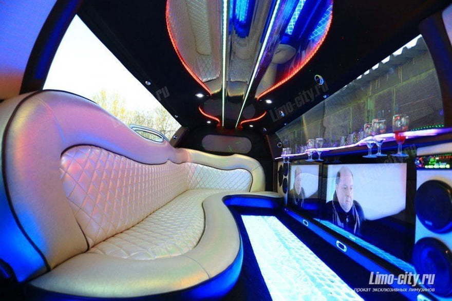 Линкольн Таун кар Белая леди до 11 чел., 2014 г. от Limo City 6