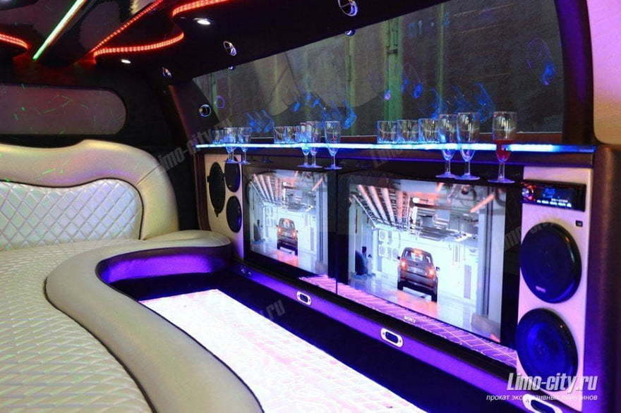 Линкольн Таун кар Белая леди до 11 чел., 2014 г. от Limo City 9