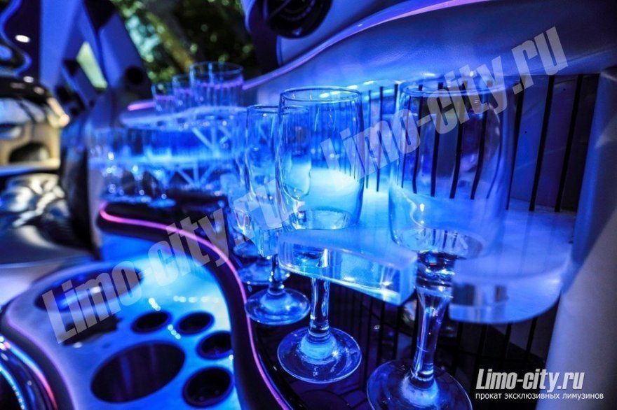 Кадиллак Эскалейд Оптимум до 20 чел., 2015 г. от Limo City 8