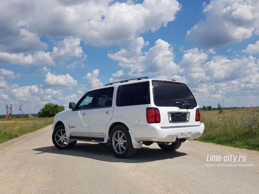Линкольн Навигатор до 6 чел., 2016 г. от Limo City 11