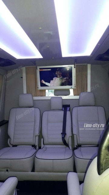 Мерседес Спринтер VIP черный до 10 чел., 2016 г. от Limo City 3