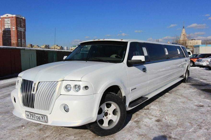 Линкольн Навигатор Диамонд до 18 чел., 2013 г. от Limo City 1