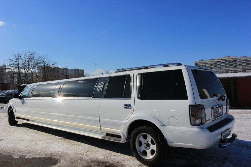 Линкольн Навигатор Диамонд до 18 чел., 2013 г. от Limo City 7