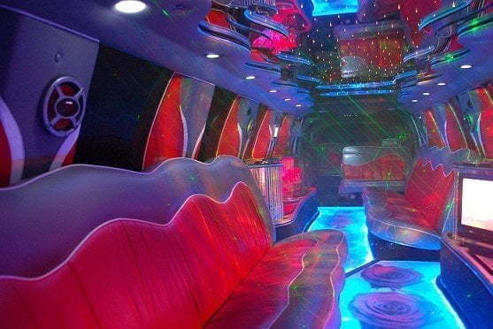 Лимузин Форд Экскершн до 25 чел. от ЛимоФаворит 4