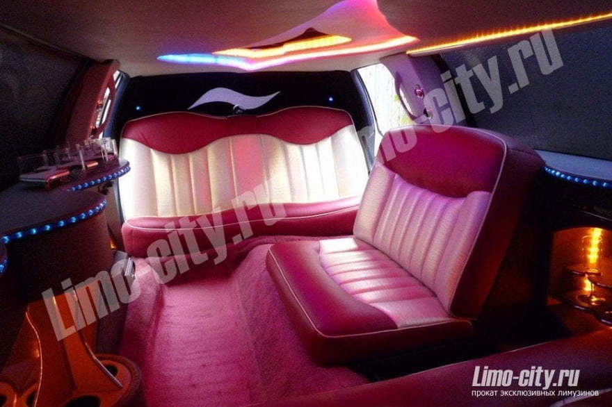 Лимузин Экскалибур фантом Крем-Бордо до 9 чел., 2009 г. от Limo City 3