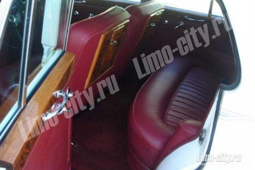 Роллс-Ройс Клоуд до 4 чел., 2013 г. от Limo City 2