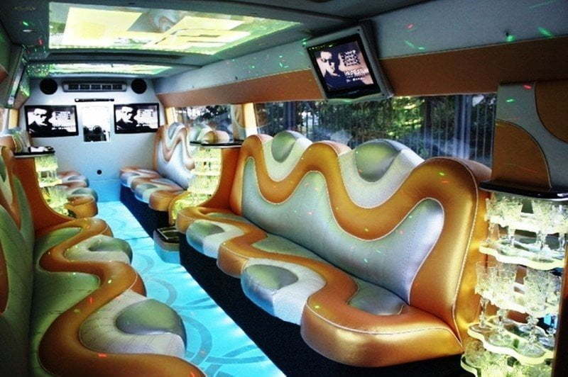 Золотой лимузин Хаммер до 25 чел. от ЛимоФаворит 6