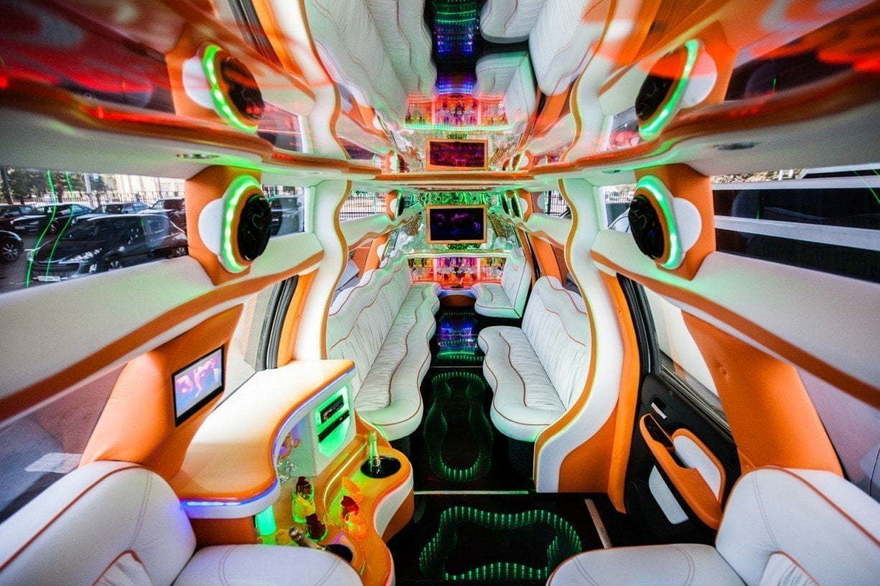 Лимузин Кадиллак Эскалейд до 24 чел. от ЛимоФаворит 2