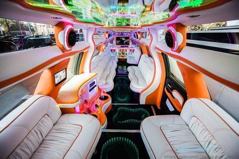 Лимузин Кадиллак Эскалейд до 24 чел. от ЛимоФаворит 4