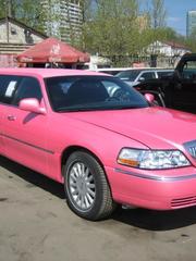 Розовый лимузин Линкольн Таункар до 11 чел. от ЛимоФаворит 1