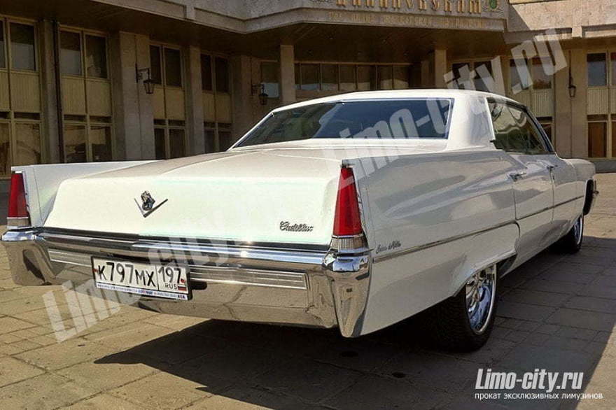Кадиллак Де Виль Хардтоп до 4 чел., 1967 г. от Limo City 4