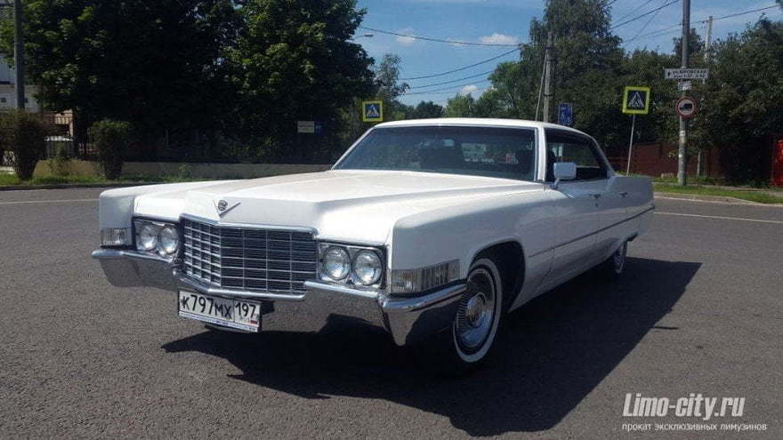 Кадиллак Де Виль Хардтоп до 4 чел., 1967 г. от Limo City 10