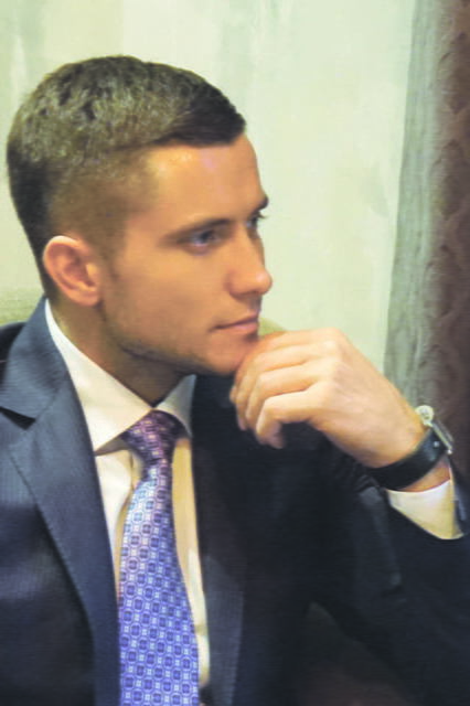 Однобортный, Двойка Свадебный костюм арт.10719 от Салон свадебных костюмов Trimforti 3