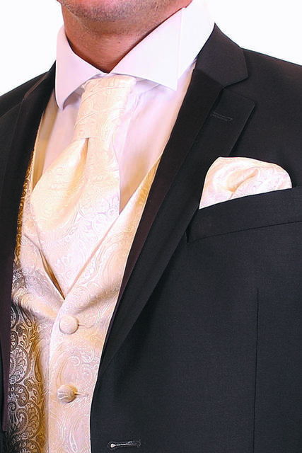 Однобортный, Тройка Свадебный костюм арт.3748 от Салон свадебных костюмов Trimforti 2