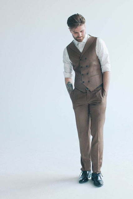 Однобортный, Тройка Свадебный костюм коричная тройка Violin от Салон мужских костюмов Dress Сode Store 2