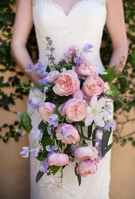 Раскидистый / Растрёпыш, Монобукет из одного вида цветов, Каскадный, Классический круглый name от Студия флористики The flowers 2