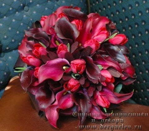 Монобукет из одного вида цветов, Классический круглый, Классический вытянутый name от Студия декора и флористики Der Garten 3