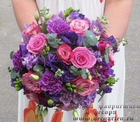 Классический круглый name от Студия декора и флористики Der Garten 2