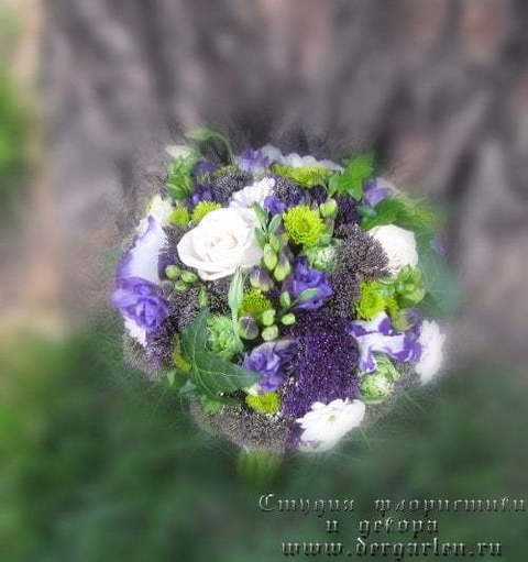 Классический круглый name от Студия декора и флористики Der Garten 2