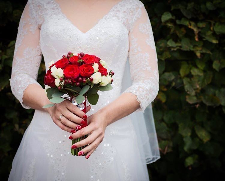 Букеты Невесты Фото Красно Белый