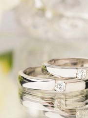 Кольцо обручальное из белого золота с бриллиантом AOG-WRB-008 из Белое золото от Ювелирный салон Art of glow 2