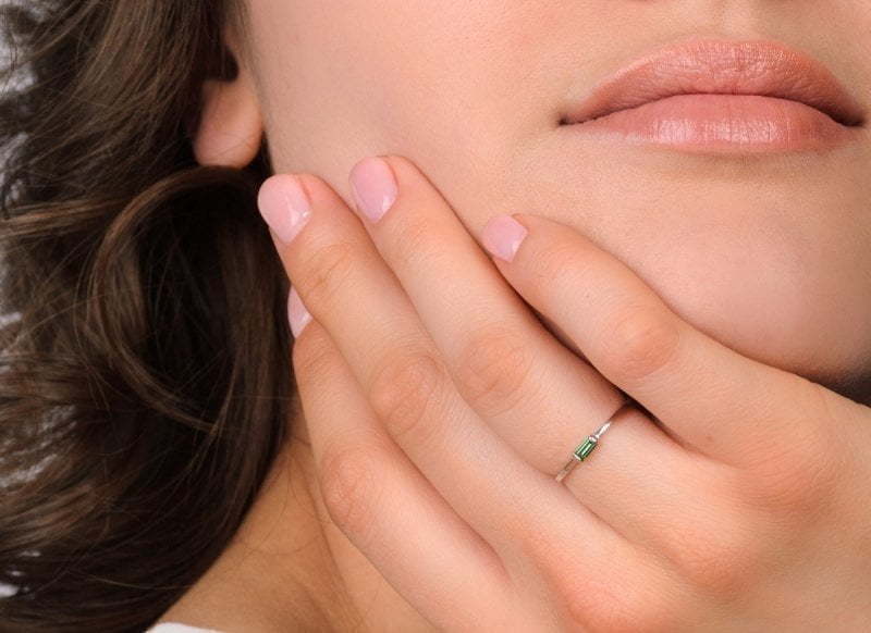 Помолвочное кольцо серебряное с прямоугольным фианитом AOG-YMR-0007S из Серебро от Ювелирный салон Art of glow 3