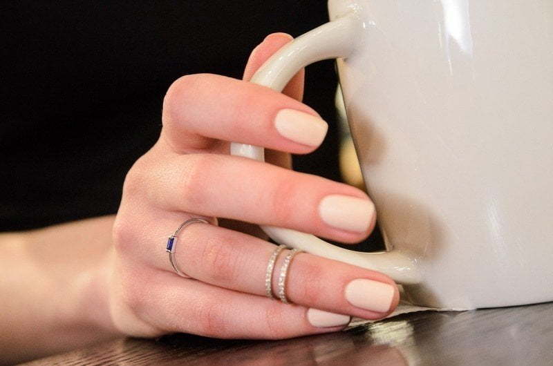 Стильное серебряное помолвочное кольцо с фианитом AOG-YMR-0008S из Серебро от Ювелирный салон Art of glow 3