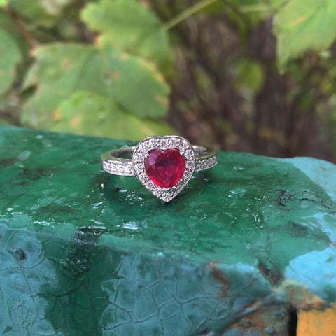 Бриллиантовое помолвочное кольцо с рубиновым сердцем AOG-ER-0103 из Белое золото от Ювелирный салон Art of glow 2