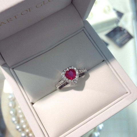 Бриллиантовое помолвочное кольцо с рубиновым сердцем AOG-ER-0103 из Белое золото от Ювелирный салон Art of glow 3