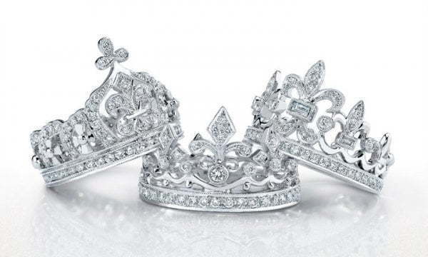 Роскошное обручальное кольцо корона в бриллиантах AOG-WR-0005 из Белое золото от Ювелирный салон Art of glow 1