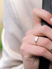 Помолвочное золотое кольцо с монетой AOG-YMR-0036 из Белое золото от Ювелирный салон Art of glow 2