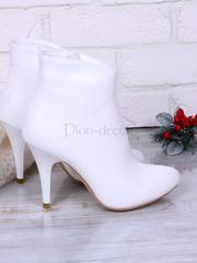 Свадебные белые ботильоны от  1