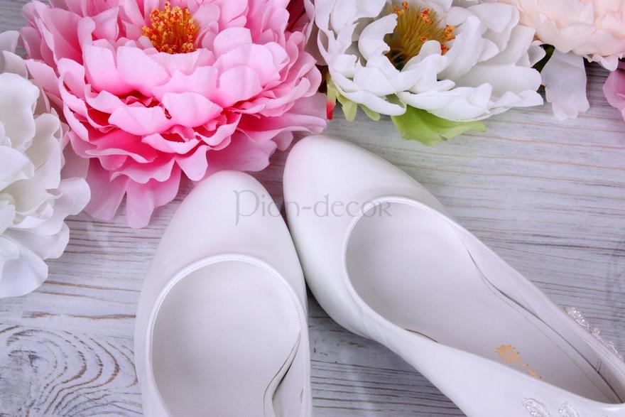 Туфли невесты Classic с жемчугом, айвори на широком каблуке от  3