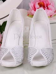 Свадебные туфельки Амелия белые от  2