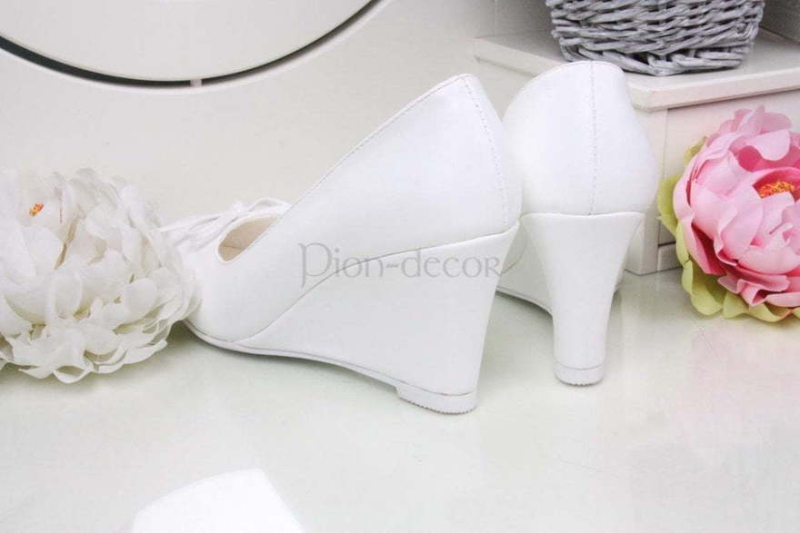 Свадебные туфельки на танкетке Мираж белые от  2