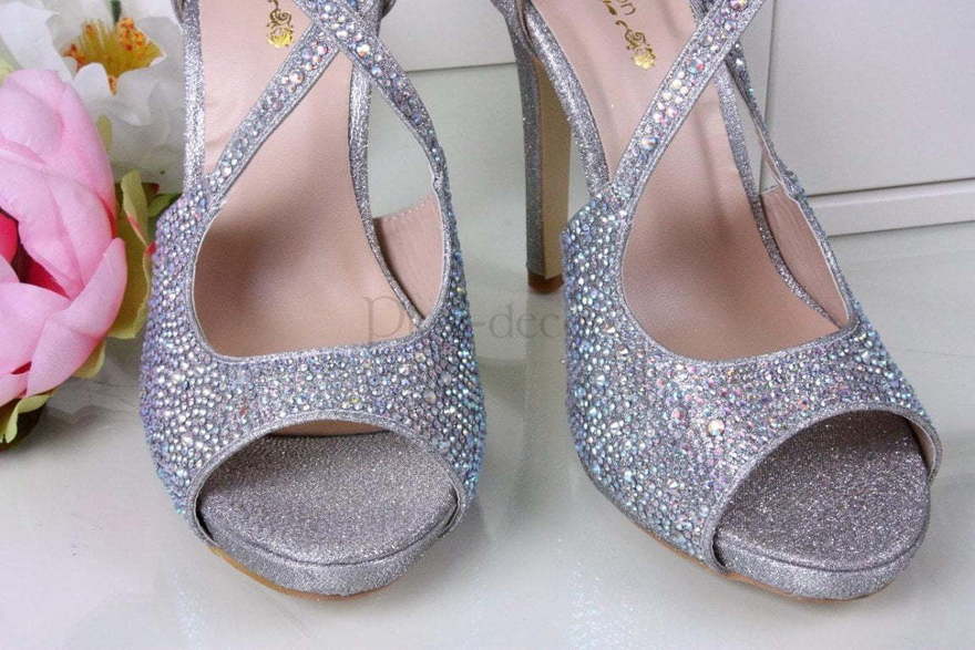 Свадебные босоножки с кристаллами Diamond от  3