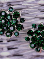 Серьги Звездочки изумрудные из Посеребренная бижутерия от  2