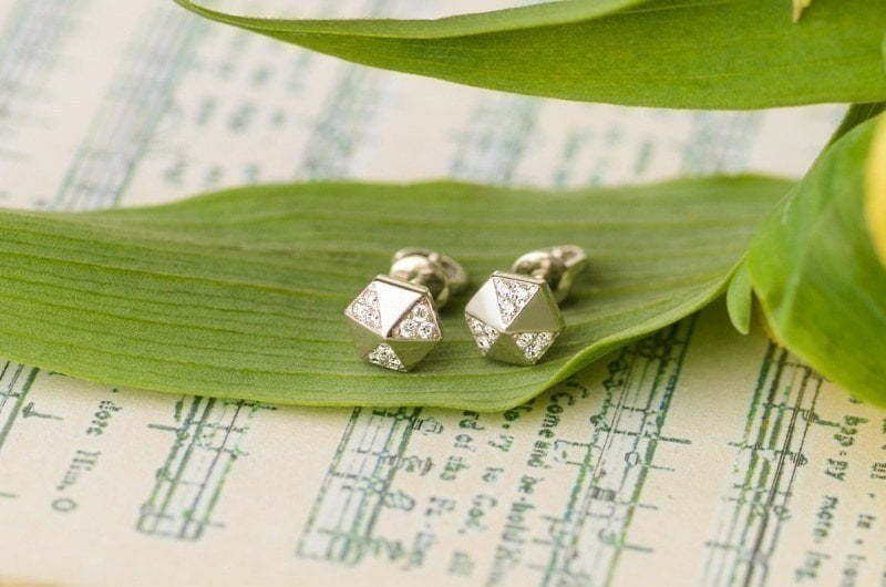 Серьги из белого золота с бриллиантами AOG-SE-0016 из Белое золото от Ювелирный салон Art of glow 2