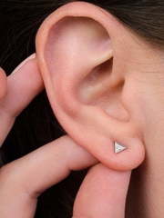 Серьги гвоздики треугольные из белого золота с бриллиантами AOG-SE-0018 из Белое золото от Ювелирный салон Art of glow 2