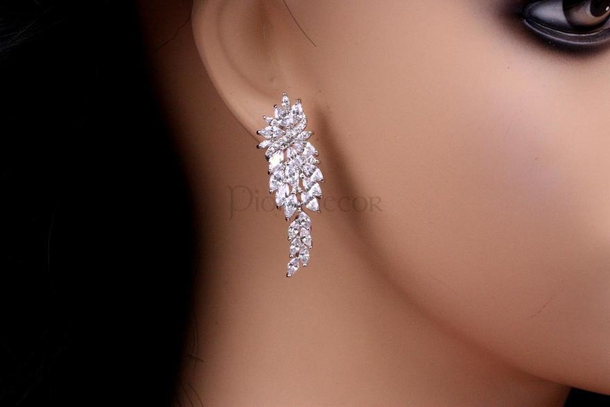 Серьги Милли с цирконами из Посеребренная бижутерия от  2