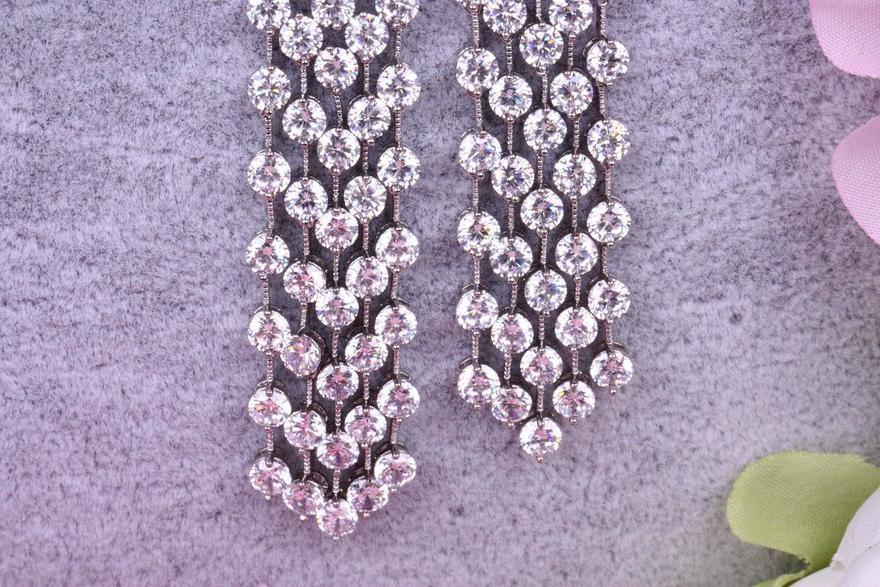 Серьги с цирконами Merle из Посеребренная бижутерия от  4